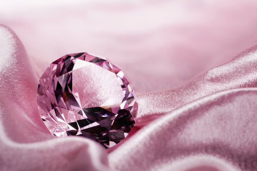 Which Metal Bands Complement Pink Diamond Rings?