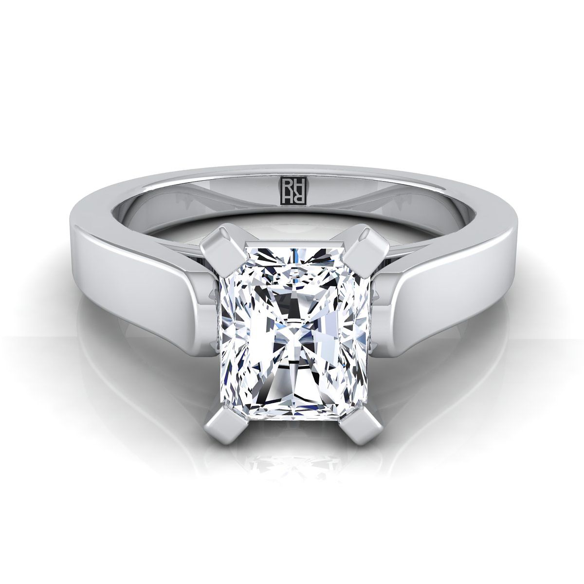 แหวนหมั้นเพชร 18K White Gold Radiant Cut Center Cathedral Style Solitaire