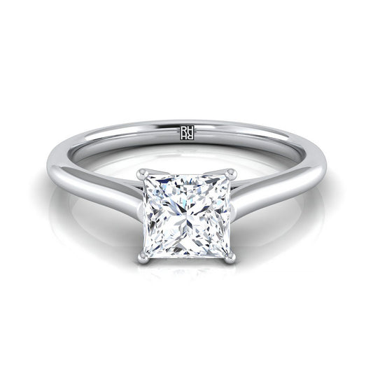 แหวนหมั้นเพชรทรงเจ้าหญิงคัทไวท์โกลด์ 18K สไตล์ Comfort Fit Solitaire