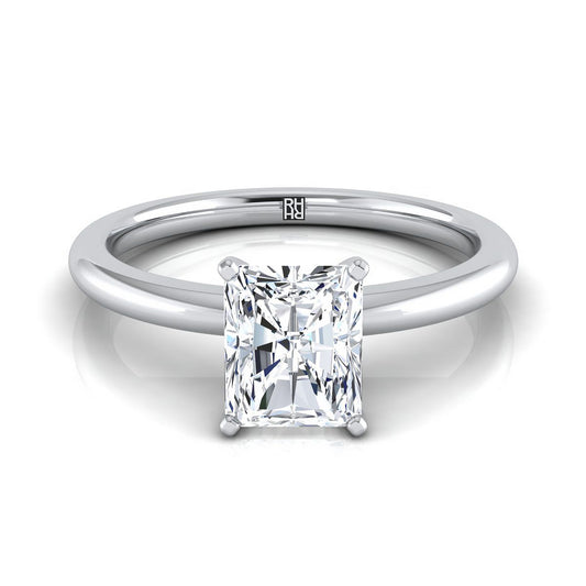 Platinum Radiant Cut Center Round Comfort Fit Claw Prong Solitaire แหวนหมั้น