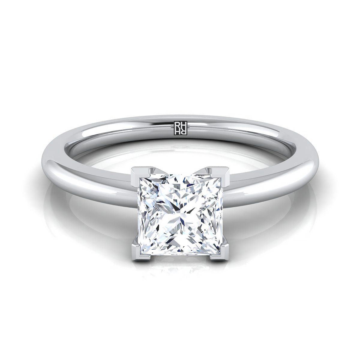 แหวนหมั้นแพลทินัมปริ๊นเซสคัททรงกลม Comfort Fit Claw Prong Solitaire