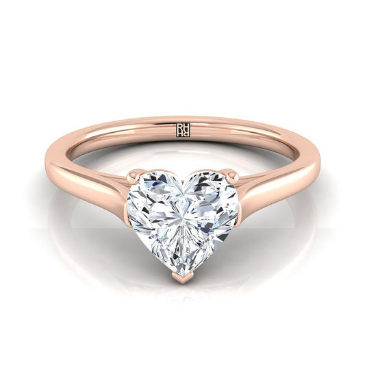 14K Rose Gold Heart Shape Center แหวนหมั้นมหาวิหารหรูหรา