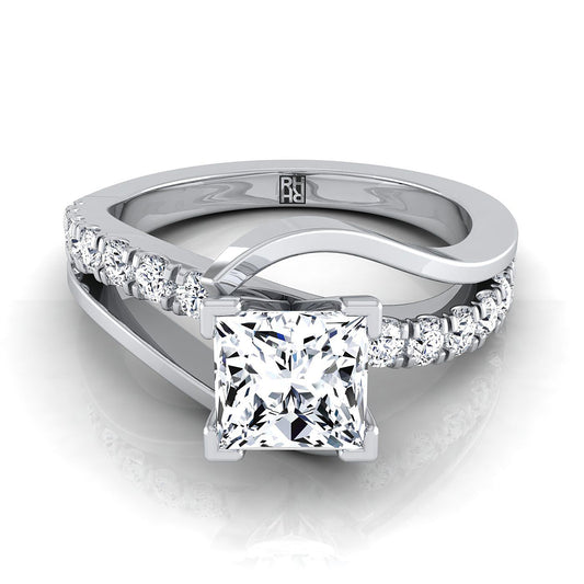 Platinum Princess Cut Unique Bypass Diamond Pave Swirl แหวนหมั้น -3/8ctw