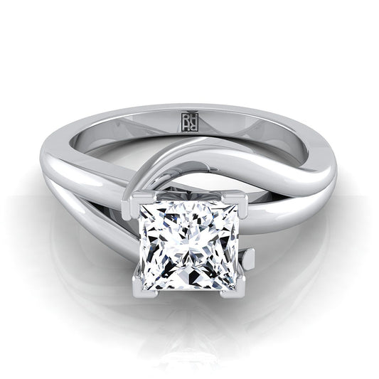 แหวนหมั้นทอง 14K White Gold Princess Cut อสมมาตรบายพาสเล่นไพ่คนเดียว