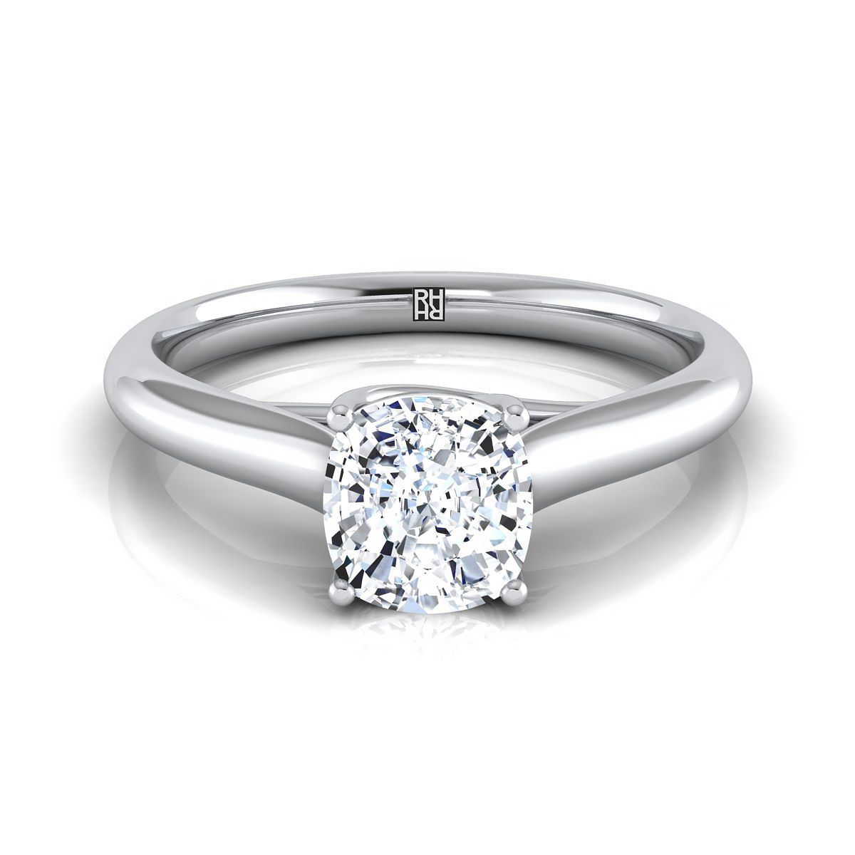 แหวนชูชีพไวท์โกลด์ 18K ทรงโค้งมน Classic Comfort Fit Solitaire