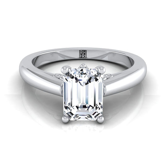 18K White Gold Emerald Cut Scroll Gallery แหวนหมั้นเล่นไพ่คนเดียว Comfort Fit