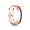 โรสโกลด์ 14 กะรัต 7 มม. Comfort-fit Bright Edge Satin Finish Center Design Band