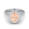 18K ทองคำขาวรูปไข่ Morganite Micro-Pavé Halo พร้อมแหวนหมั้นเพชรด้านข้างปู -7/8ctw