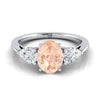 Morganite รูปไข่ทองคำขาว 18K จับคู่อย่างสมบูรณ์แบบแหวนหมั้นเพชรสามรูปลูกแพร์ -7 / 8ctw