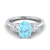 14K White Gold Oval Aquamarine แหวนหมั้นเพชรกลมสามเม็ดที่เข้ากันอย่างลงตัว -1/4ctw