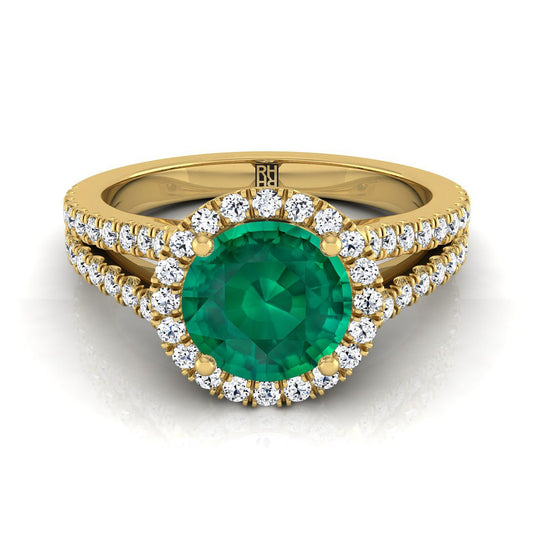 18K สีเหลืองทอง Round Brilliant Emerald Halo Center พร้อมแหวนหมั้น French Pave Split Shank -3/8ctw